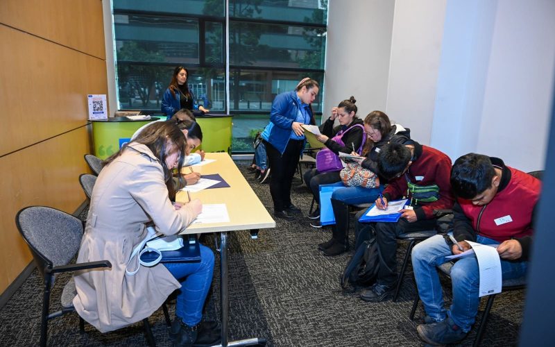 La Cámara de Comercio de Bogotá impulsa la empleabilidad juvenil con la Feria de Conexión Laboral en el marco del Campus de Valor Compartido 2025
