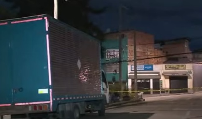 ¡Indignación en Suba! Asesinan a hombre por robarle el celular al llegar a su casa en el Rincón de Suba
