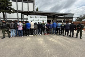 Capturadas trece personas cuando intentaban hurtar una bodega textil en Fontibón