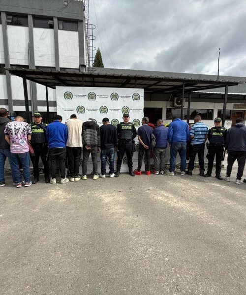 Capturadas trece personas cuando intentaban hurtar una bodega textil en Fontibón
