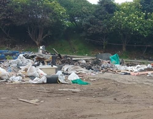 Villa Cindy sigue sumida en la Basura: El Río Bogotá, convertido en un relleno clandestino