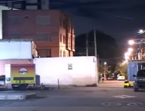 Cinco hombres armados intentaron robar un carro en el barrio Prado Pinzón en Suba y golpearon al conductor