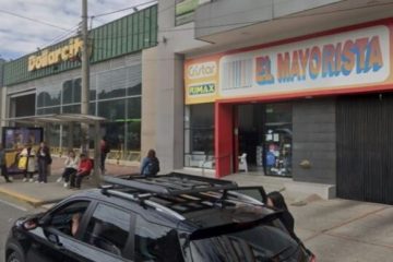 Delincuentes asaltan almacén de cadena en la calle 154 con carrera séptima