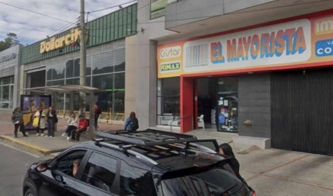 Delincuentes asaltan almacén de cadena en la calle 154 con carrera séptima