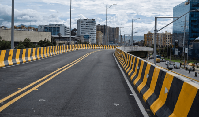 Alcalde Carlos Fernando Galán habilitó el puente curvo de la avenida 68 con calle 26