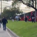 Motociclistas bloquean varias vías de Bogotá en rechazo a la restricción del parrillero durante el puente de Halloween