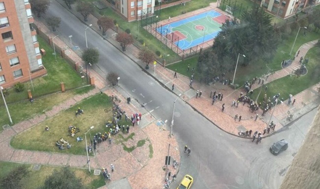 Fuga de gas genera evacuación preventiva en conjuntos residenciales de Suba