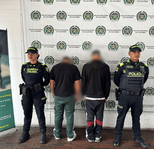 Dos menores y un adulto a bordo de vehículo robado en Ciudad Bolívar fueron capturados