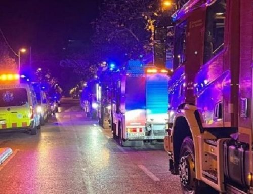 Voraz incendio devora fábrica de espumas en la localidad de Barrios Unidos