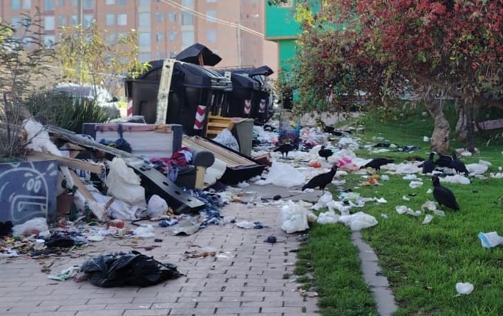 ¡Hartos de la Basura! Residentes de San Carlos y Urbanización de Cafam exigen retiro de contenedores por crisis de salubridad e inseguridad
