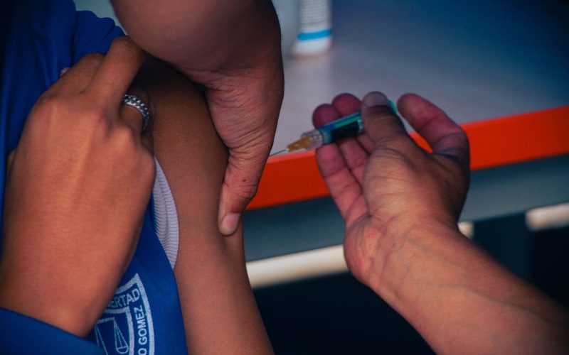 Proteger a nuestras niñas y niños del cáncer está en nuestras manos: vacúnalos contra el VPH