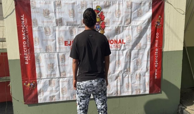 Presunto integrante del Clan del Golfo se presentó ante las autoridades en Bogotá