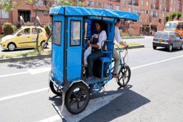 “Andan como locos y no hay ley”: Crece la indignación en Suba por bicitaxis a motor “fuera de control”