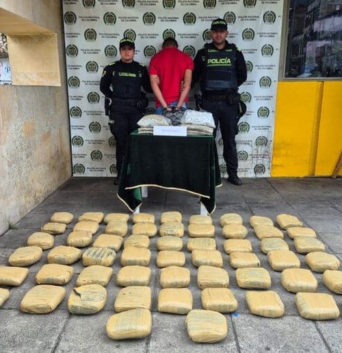 Capturan a joven con 35 mil dosis de marihuana en el sector de Las Cruces
