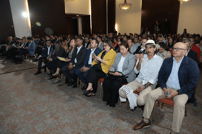 CAR y empresarios activan un plan histórico para ahorrar agua