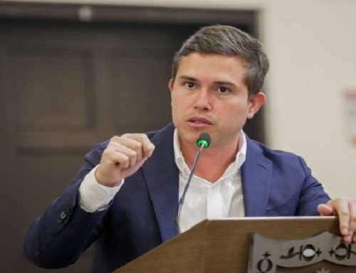 Concejal Araque lanza alerta: pólvora dejó 146 quemados en 2024,  43 eran menores de edad