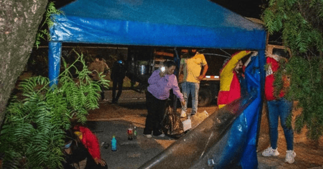 Con »Operación Espacio Público» se recupera el parque La Francia en Usaquén y se desmontan carpas ilegales