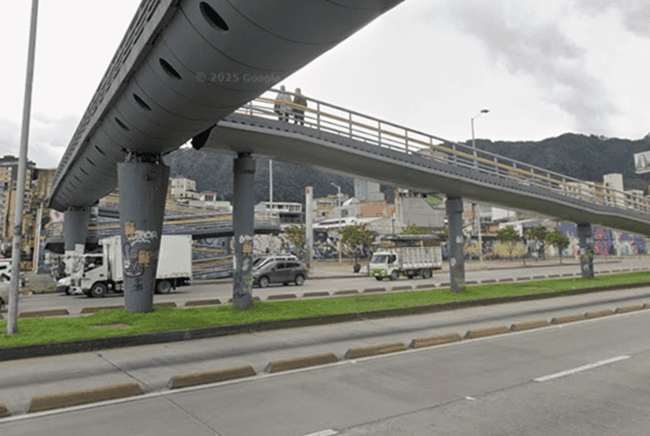 Hallan cuerpo sin vida bajo puente de TransMilenio en el centro de Bogotá