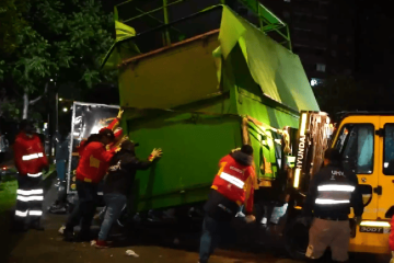 Alcaldía de Bogotá recupera espacio público en Kennedy e inmoviliza 21 remolques