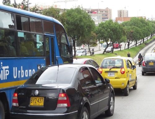 Siniestro vial entre articulado y peatón genera congestión en la Av. Suba