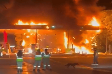 Incendio arrasó con el peaje Bicentenario en la vía Honda–Guaduas