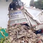 Camión sin frenos atraviesa casa histórica en el centro de Bogotá