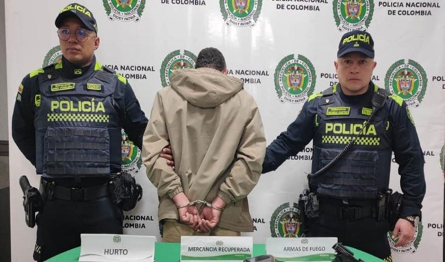 Policía de Bogotá capturó a señalado atracador de establecimientos de comercio en Fontibón