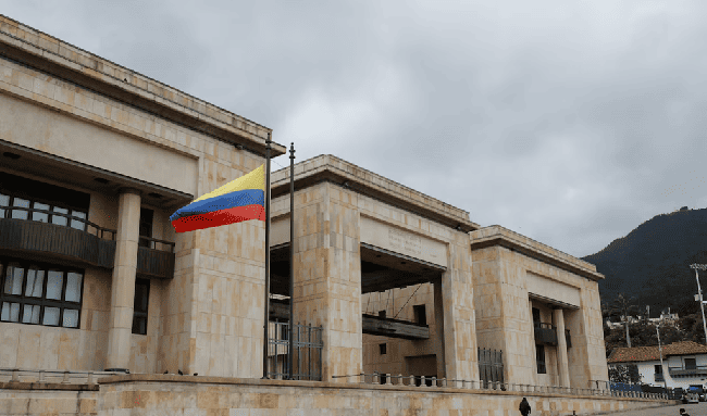 ¡Atención! Consejo de Estado suspende temporalmente aumento del 23% del salario mínimo