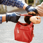 Inseguridad en Suba: mujer fue asaltada en la madrugada cuando salía hacia su trabajo