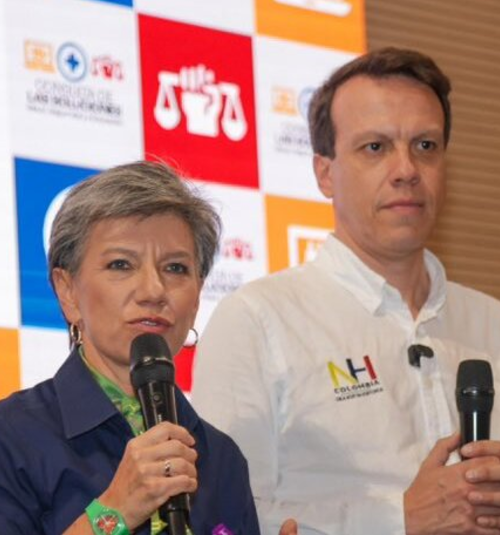 Claudia López anuncia a Leonardo Huerta como su fórmula vicepresidencial