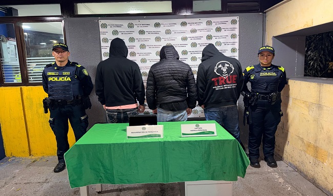 Capturados tres ‘rompevidrios’ en el barrio Pontevedra, Suba; tenían antecedentes por hurto