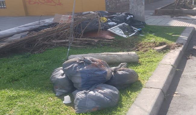 Basuras y escombros invaden los pulmones ecológicos de la localidad de Suba