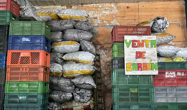 CAR propina golpe al comercio ilegal de carbón vegetal en el Sumapaz