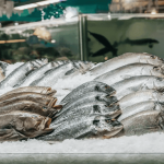 Gobierno garantiza abastecimiento de pescado para Semana Santa y pide vigilar precios