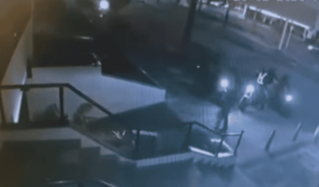 Violento hurto en Usaquén: motociclista fue atacado frente a su vivienda y le robaron moto avaluada en $55 millones