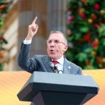 Roy Barreras gana la consulta del Frente por la Vida y pasa a la primera vuelta presidencial