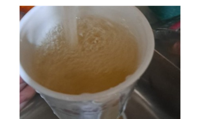 Preocupación por cambio de color del agua en varias localidades del norte de Bogotá