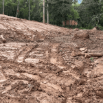 Más de 17.600 toneladas de material de excavación terminaron junto a quebrada en Fusagasugá