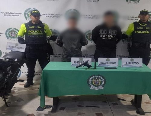 Capturados en Kennedy dos hombres por hurto de motocicleta en Suba: iban armados