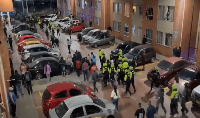 Captura de presunto agresor sexual en Usme termina en disturbios dentro de conjunto residencial