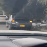 Captan a conductora arrojando basura en vía pública del norte de Bogotá