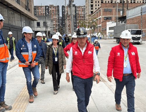 Avances en vías de Puente Aranda: Orlando Molano supervisa construcción y modernización de redes