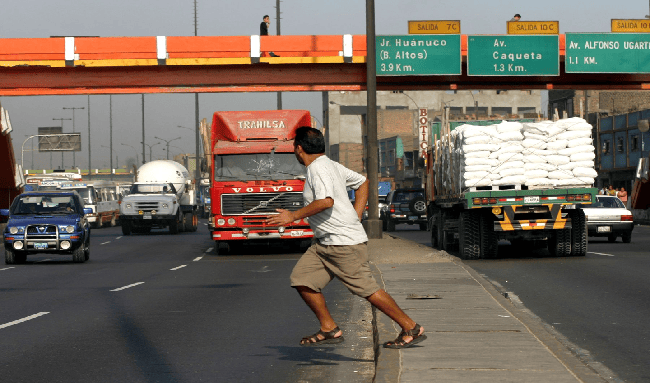 Autoridades alertan por conductas de peatones que aumentan accidentes en Villavicencio