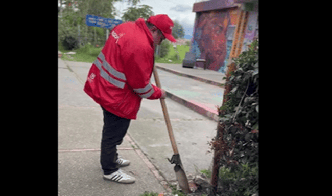 Suba le apuesta al embellecimiento de espacios educativos con jornada comunitaria en el colegio Compartir