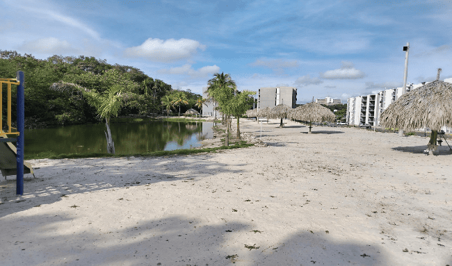 ¿Una playa artificial en una zona protegida? Aquí le contamos