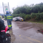 Volcamiento de vehículo en Suba genera atención de autoridades en la vía Bogotá – Cota