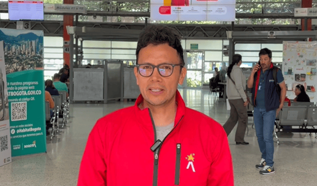 SuperCADE Móvil llegó a Los Mártires con servicios para niños, jóvenes y población vulnerable