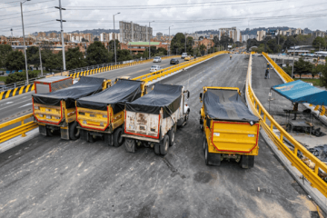 Avanzan pruebas de carga en puente de la calle 153 con AutoNorte: obra alcanza 84,92 % de ejecución
