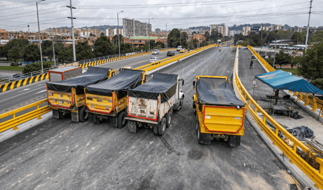 Avanzan pruebas de carga en puente de la calle 153 con AutoNorte: obra alcanza 84,92 % de ejecución