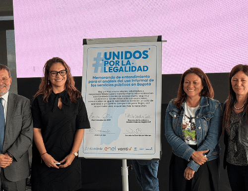 Distrito y empresas firman alianza para enfrentar el uso irregular de servicios públicos en Bogotá